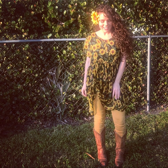 Meet your Posher, Ashleydawn - Picture 7 of 8